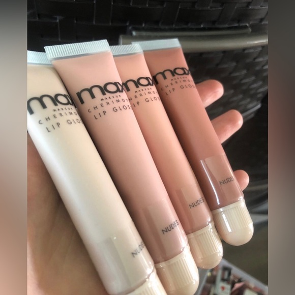 Lipgloss - Picture 2 of 3